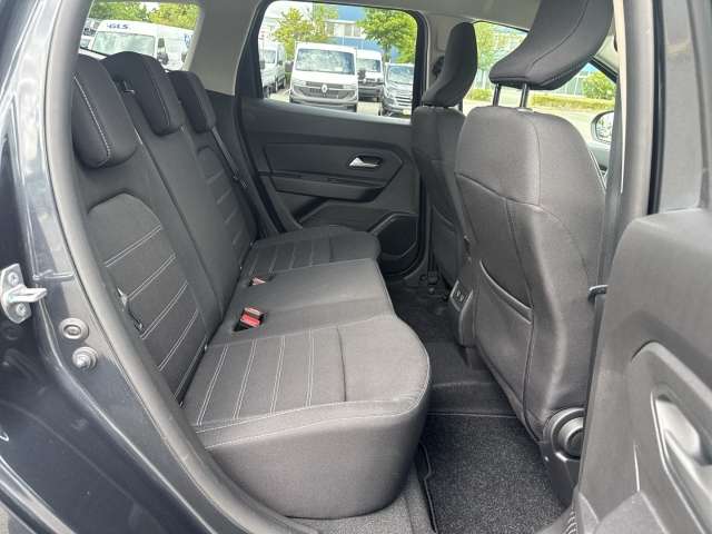 Fahrzeugbild eines Dacia Duster