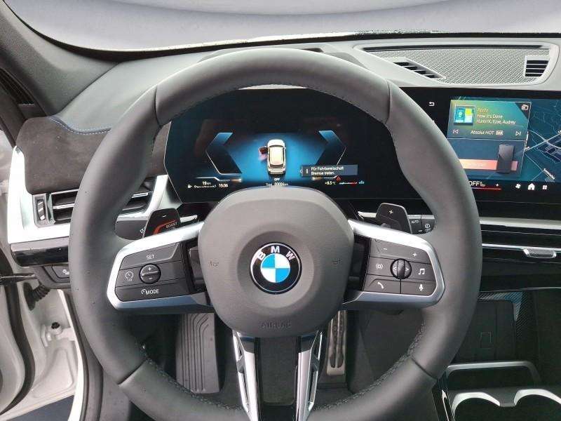 Fahrzeugbild eines BMW X1