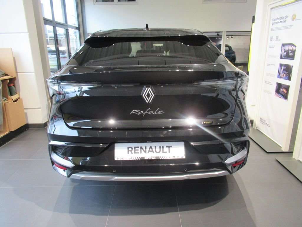 Fahrzeugbild eines Renault Rafale