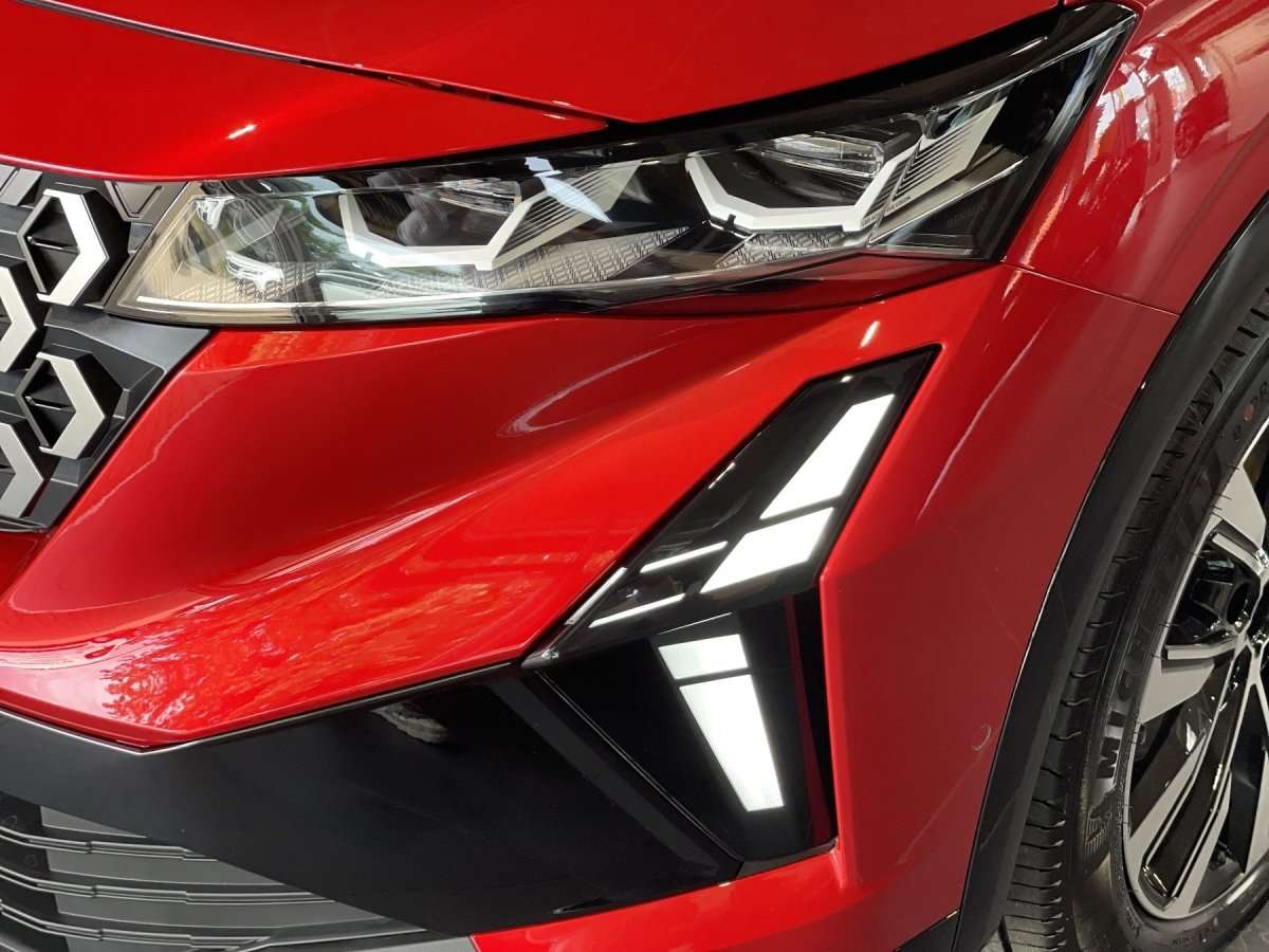 Fahrzeugbild eines Renault Austral