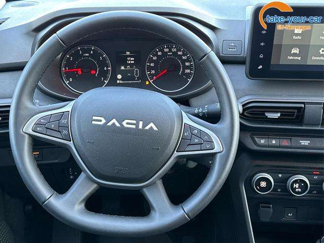 Fahrzeugbild eines Dacia Jogger