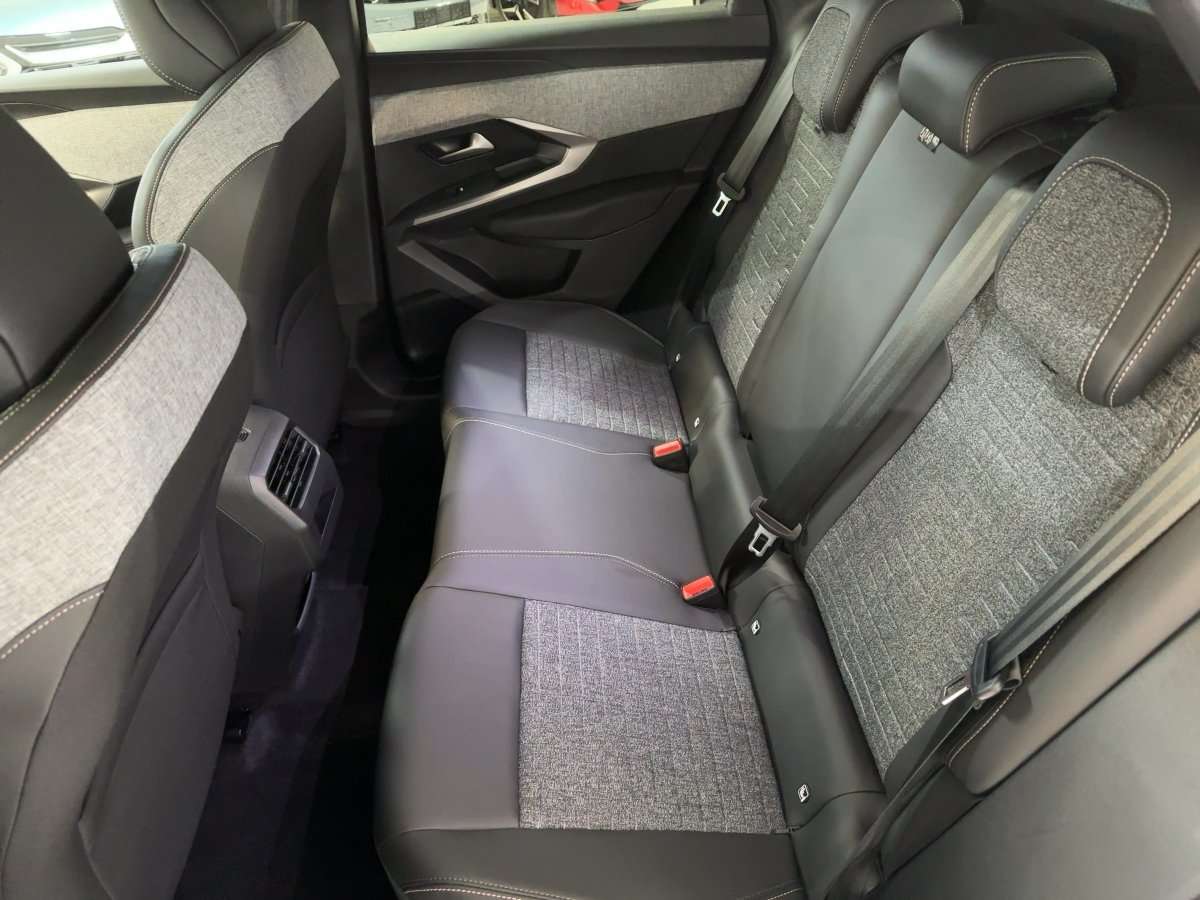 Fahrzeugbild eines Peugeot 3008