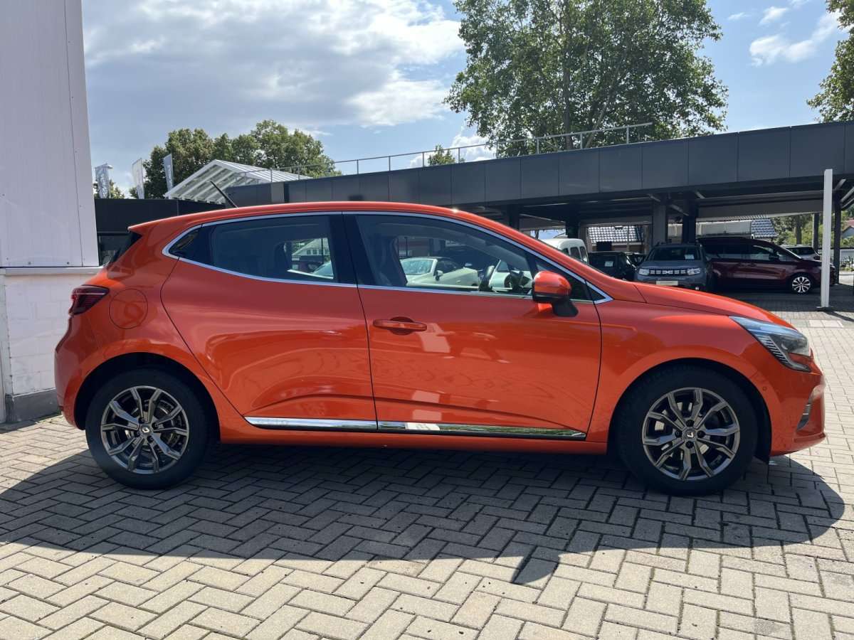 Fahrzeugbild eines Renault Clio
