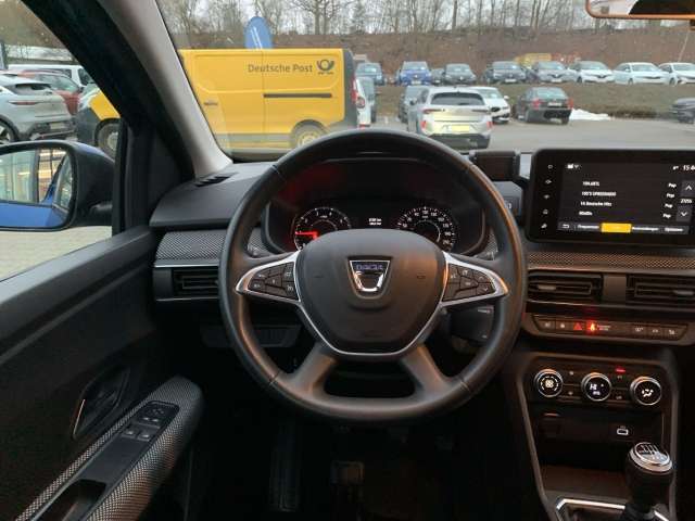 Fahrzeugbild eines Dacia Sandero