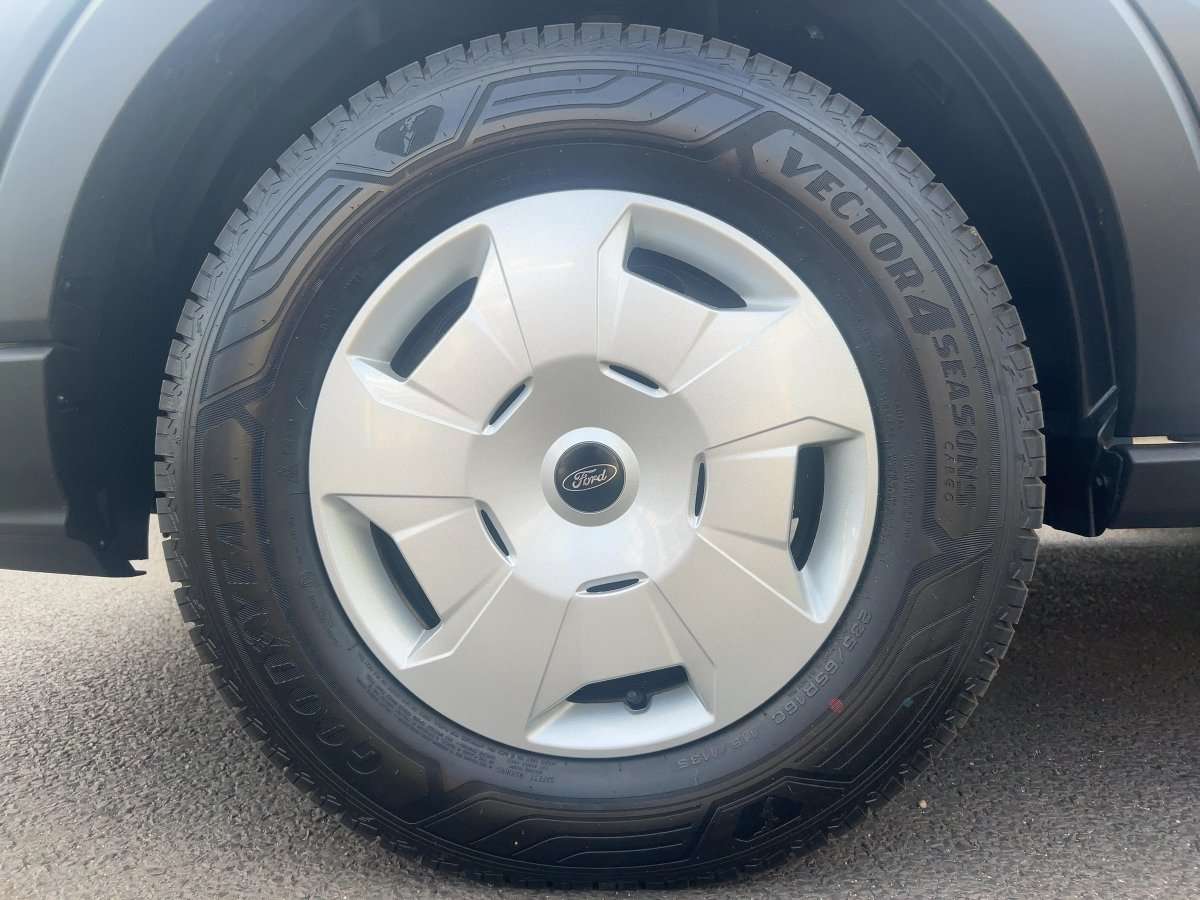 Fahrzeugbild eines Ford Transit