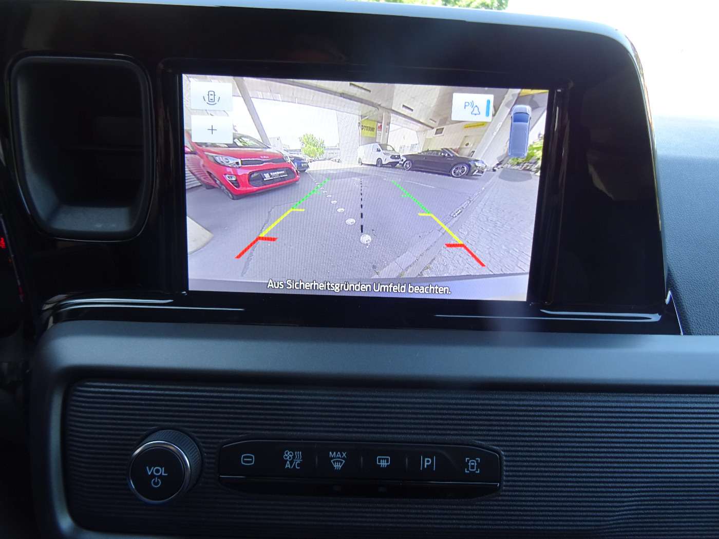 Fahrzeugbild eines Ford Transit Courier