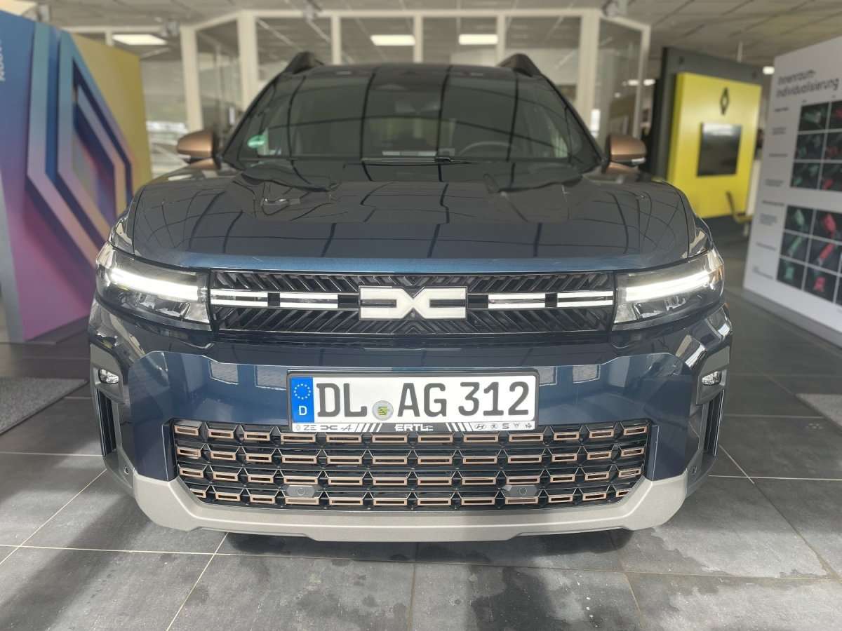 Fahrzeugbild eines Dacia Bigster