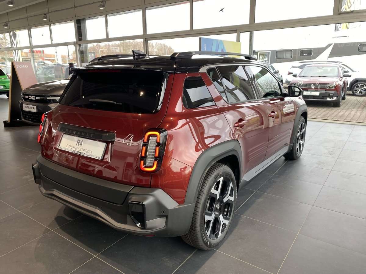 Fahrzeugbild eines Renault 4 E-TECH