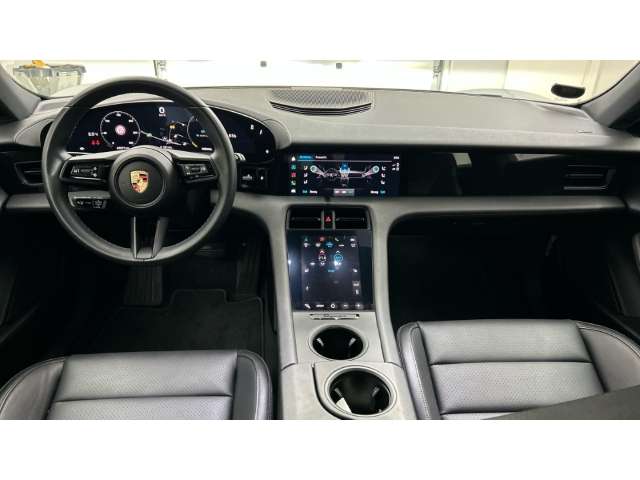 Fahrzeugbild eines Porsche Taycan