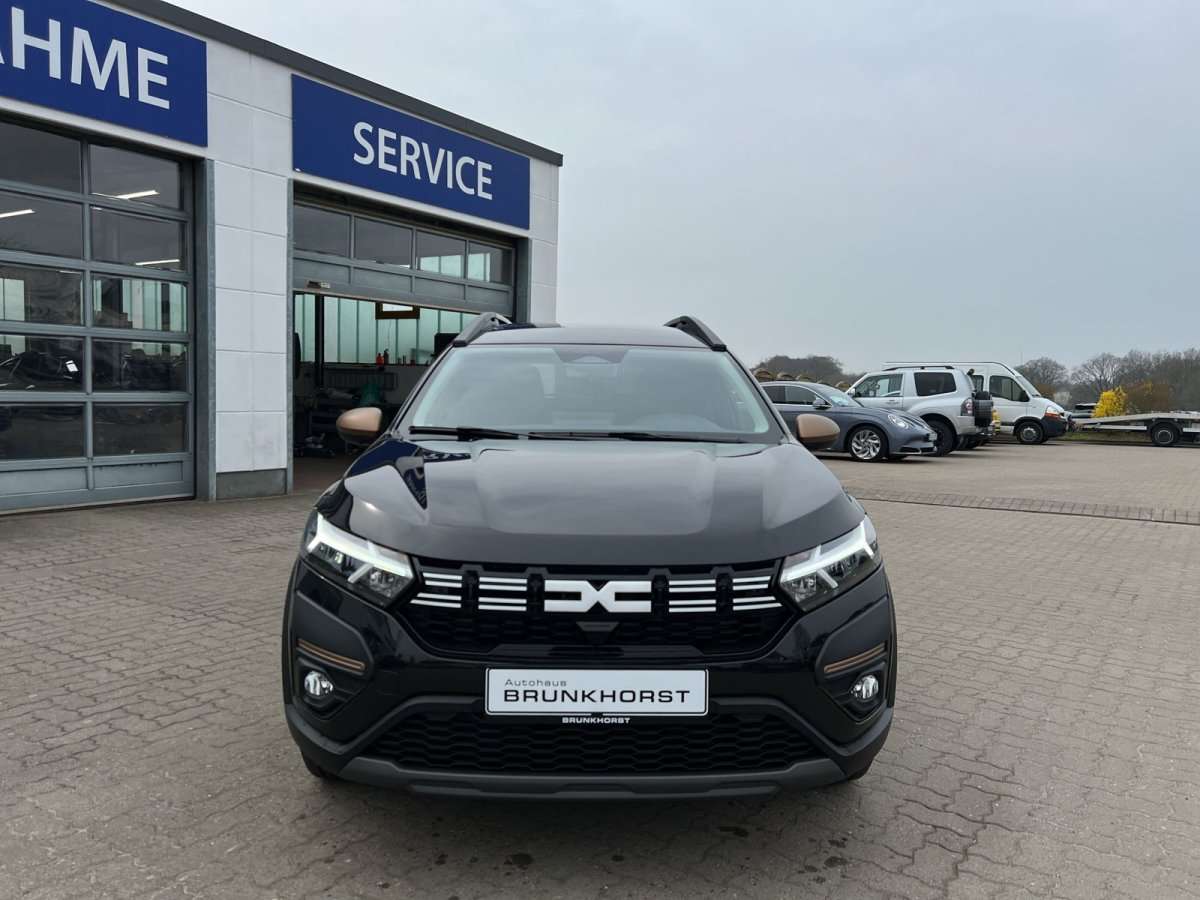 Fahrzeugbild eines Dacia Jogger