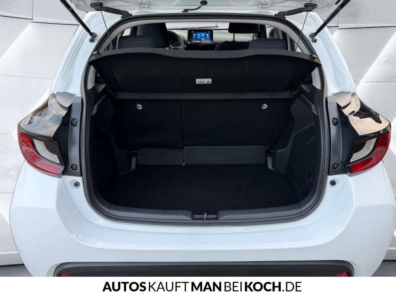 Fahrzeugbild eines Mazda Mazda2 Hybrid