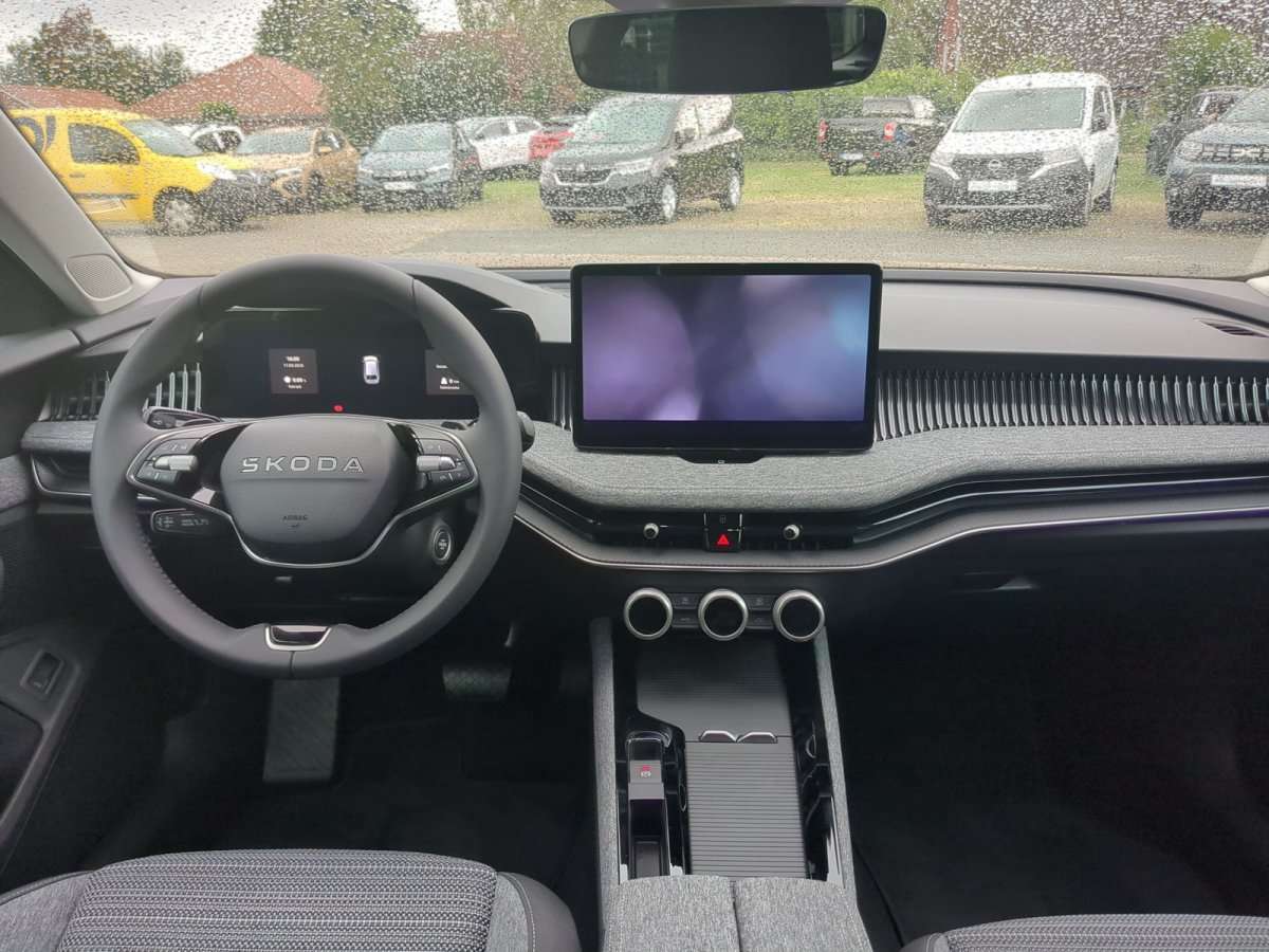 Fahrzeugbild eines Skoda Superb