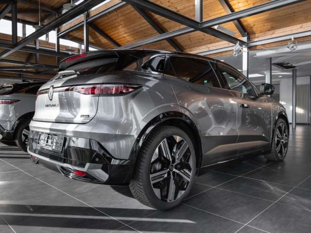 Fahrzeugbild eines Renault Megane E-TECH