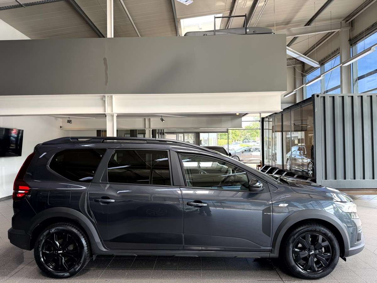 Fahrzeugbild eines Dacia Jogger