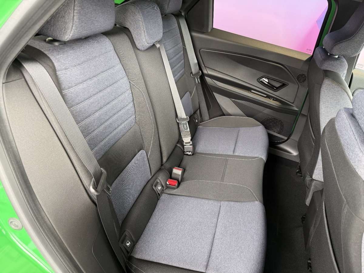 Fahrzeugbild eines Renault 5 E-TECH
