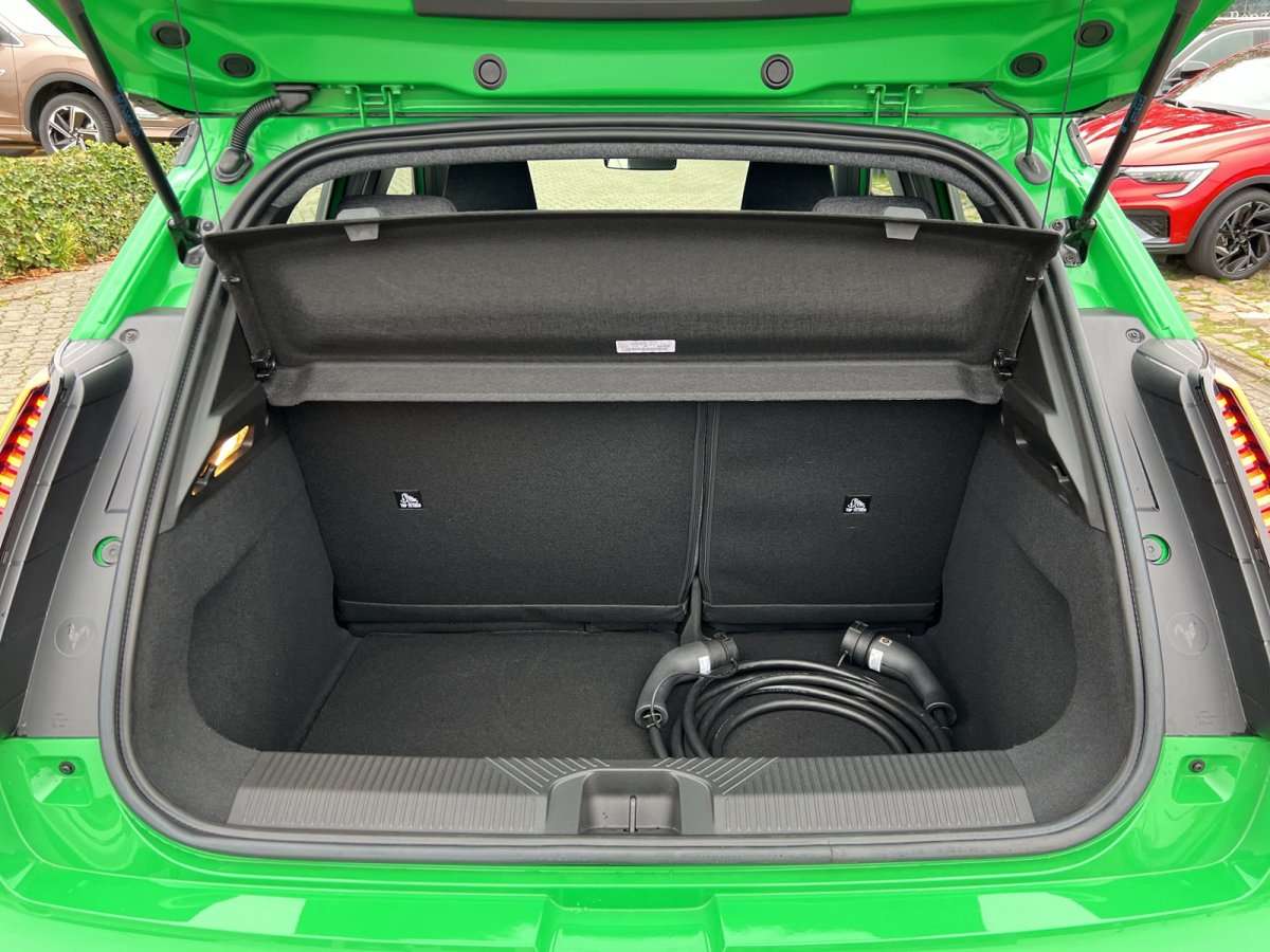 Fahrzeugbild eines Renault 5 E-TECH