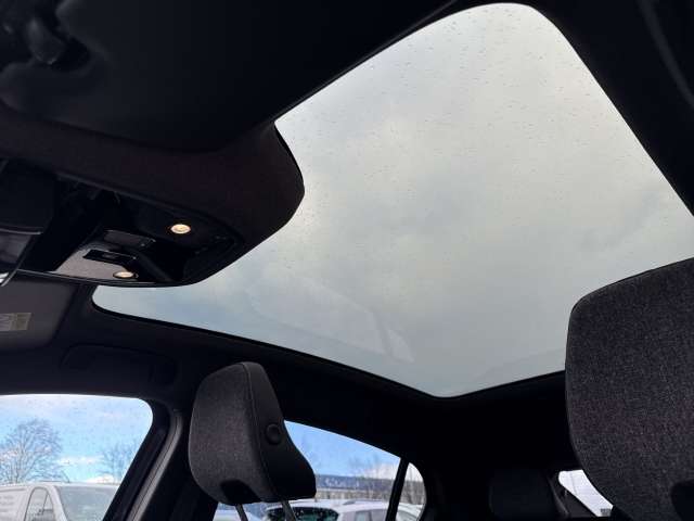 Fahrzeugbild eines Renault Rafale