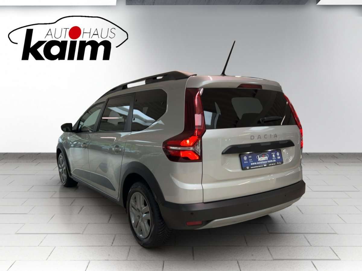 Fahrzeugbild eines Dacia Jogger
