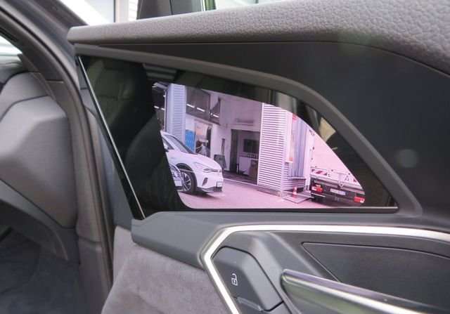 Fahrzeugbild eines Audi Q8 e-tron