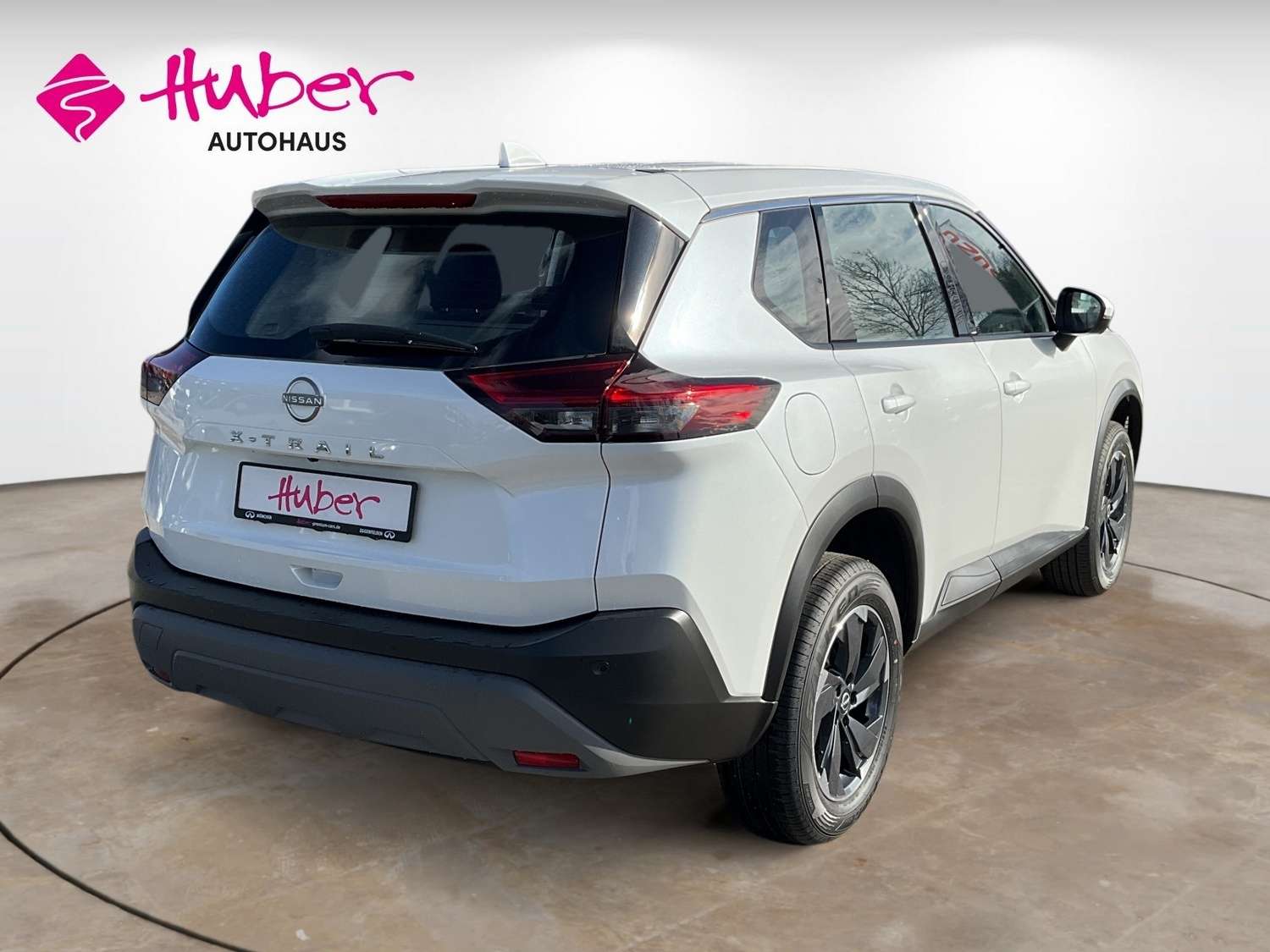 Fahrzeugbild eines Nissan X-TRAIL