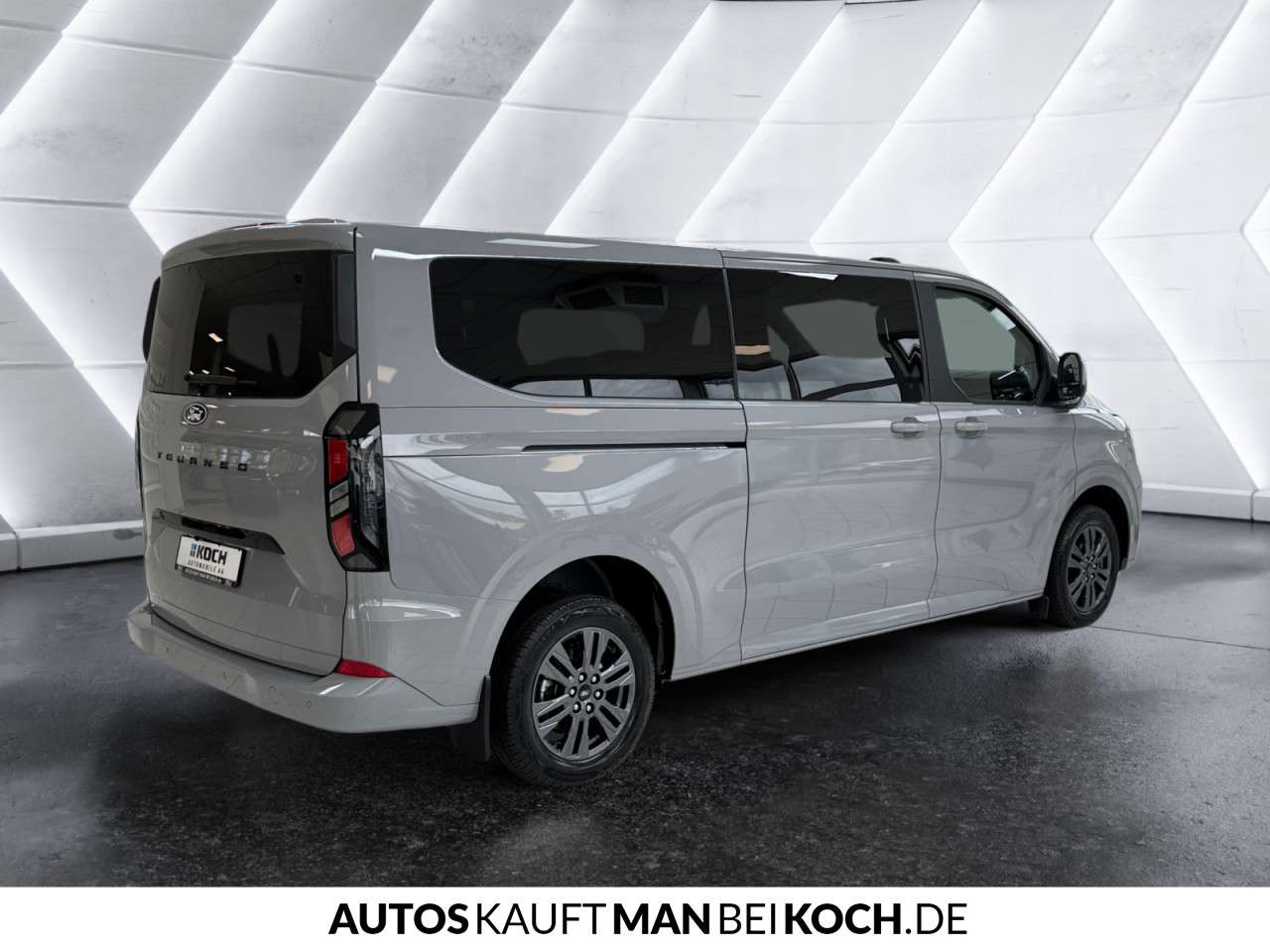 Fahrzeugbild eines Ford Tourneo Custom