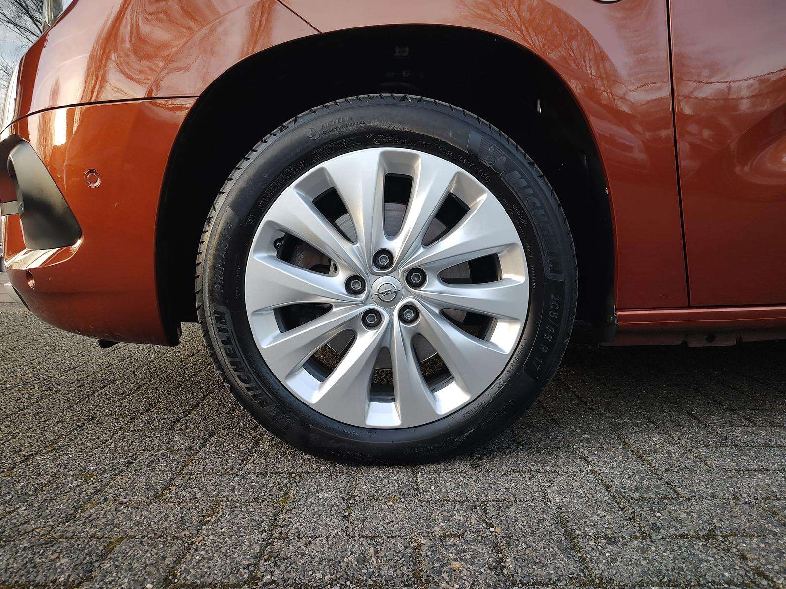 Fahrzeugbild eines Opel Combo Life