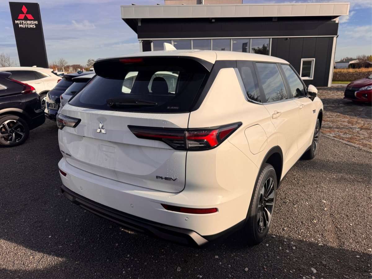 Fahrzeugbild eines Mitsubishi Outlander