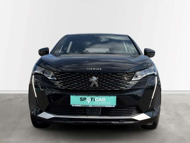 Fahrzeugbild eines Peugeot 5008