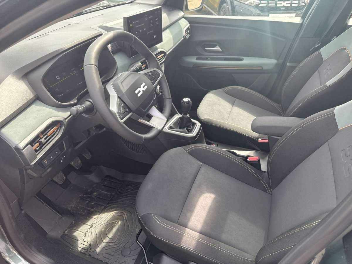 Fahrzeugbild eines Dacia Sandero