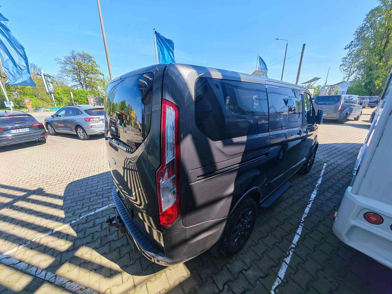 Fahrzeugbild eines Ford Tourneo Custom