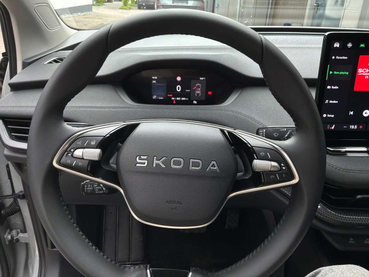 Fahrzeugbild eines Skoda ELROQ