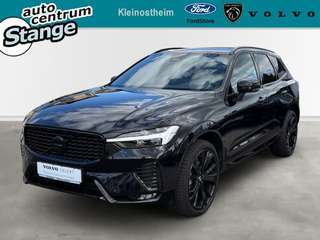 Schräge Frontansicht auf einen Volvo XC60 , freigestellt