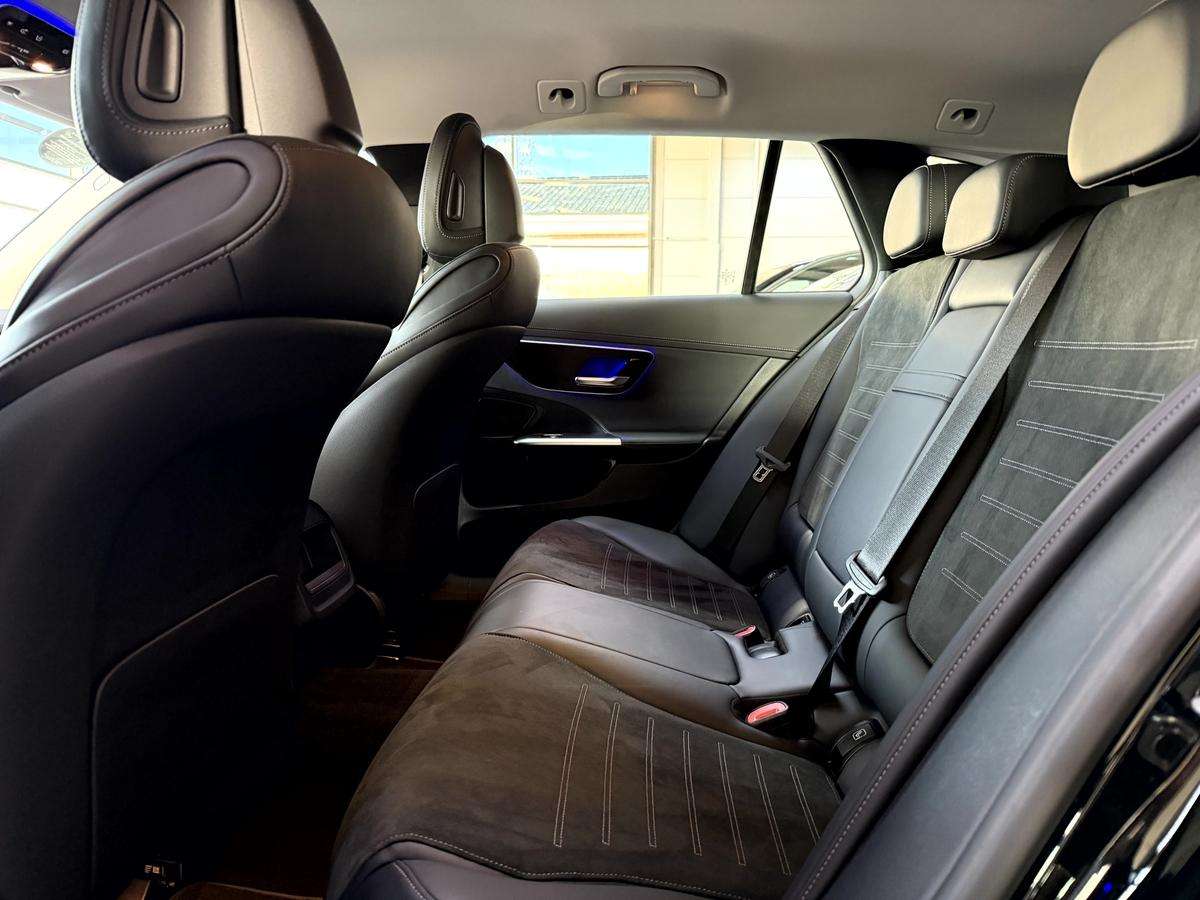 Fahrzeugbild eines Mercedes-Benz C-Klasse