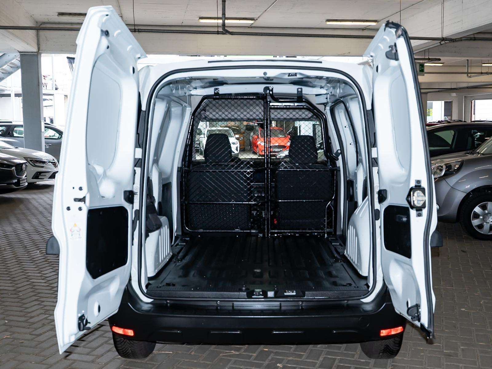Fahrzeugbild eines Renault Express