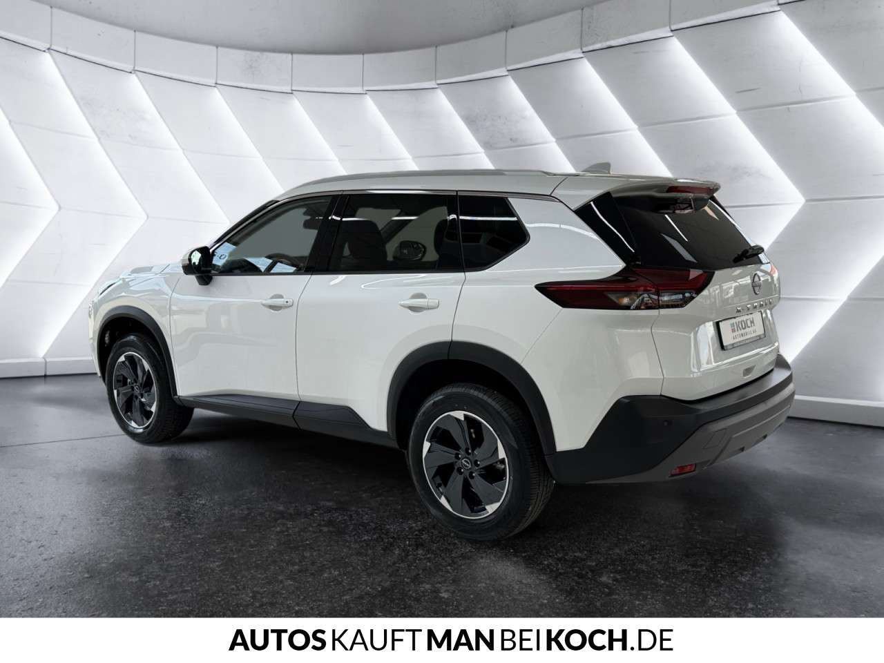 Fahrzeugbild eines Nissan X-TRAIL