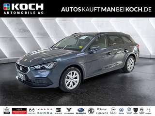 Schräge Frontansicht auf einen SEAT Leon , freigestellt