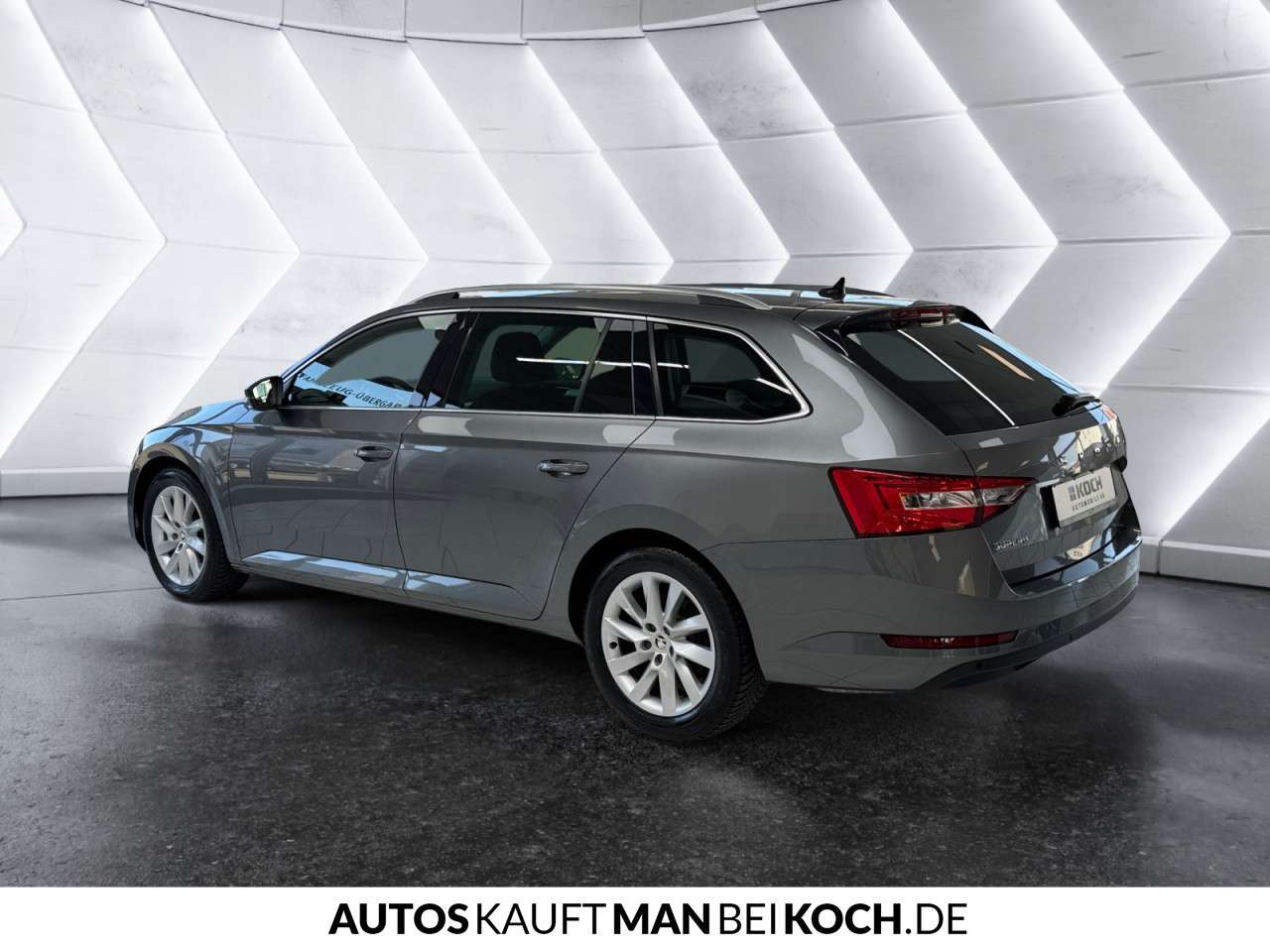Fahrzeugbild eines Skoda Superb