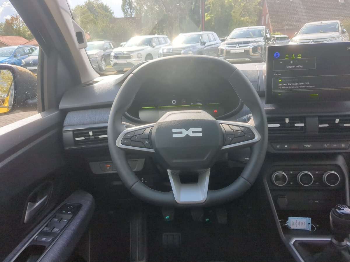 Fahrzeugbild eines Dacia Sandero