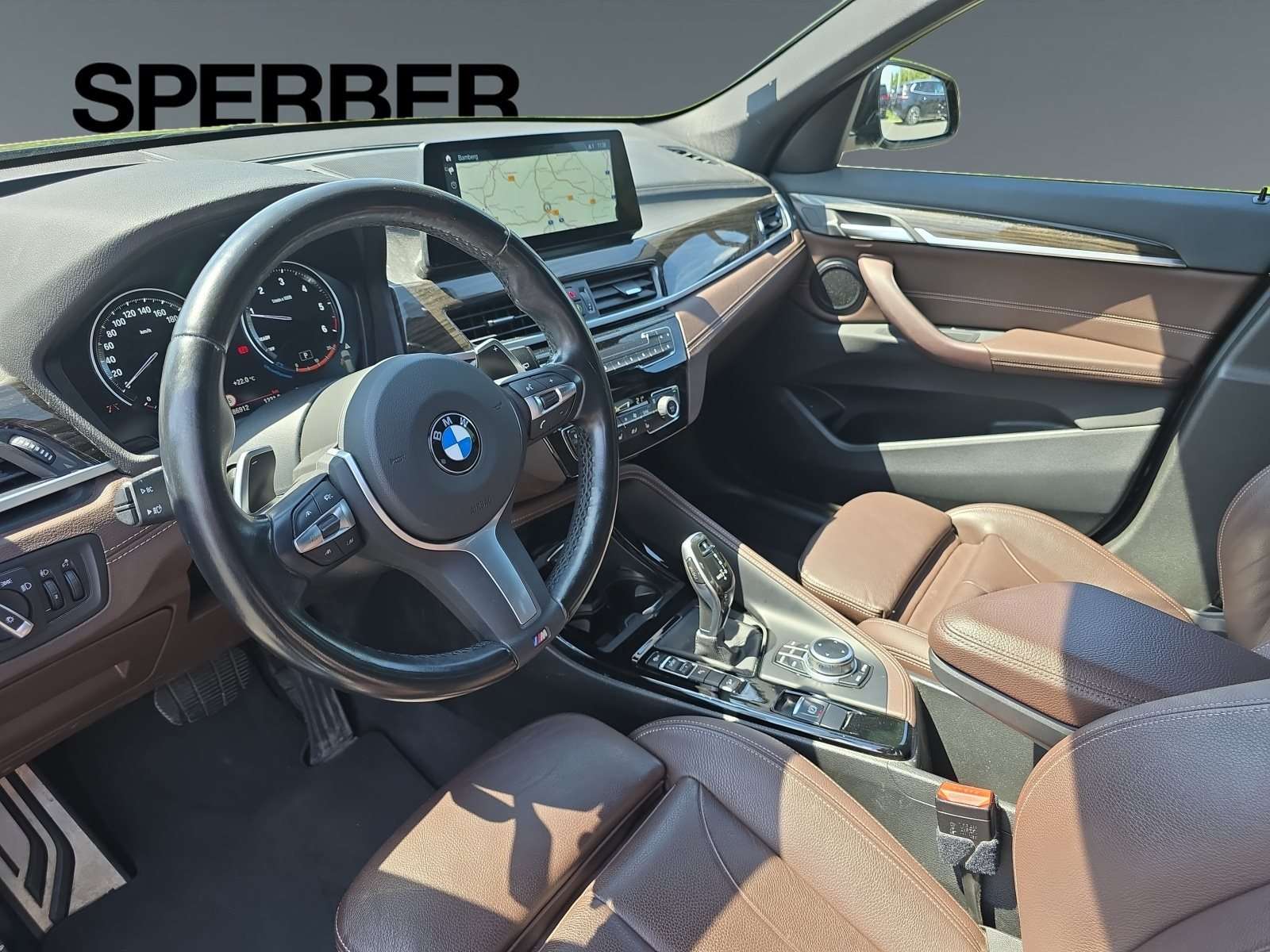 Fahrzeugbild eines BMW X1