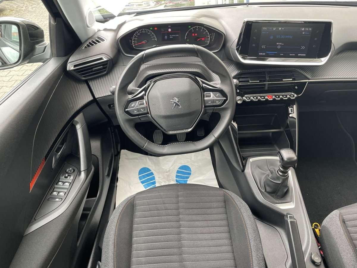 Fahrzeugbild eines Peugeot 2008