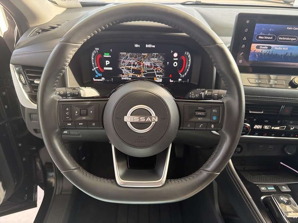 Fahrzeugbild eines Nissan X-TRAIL