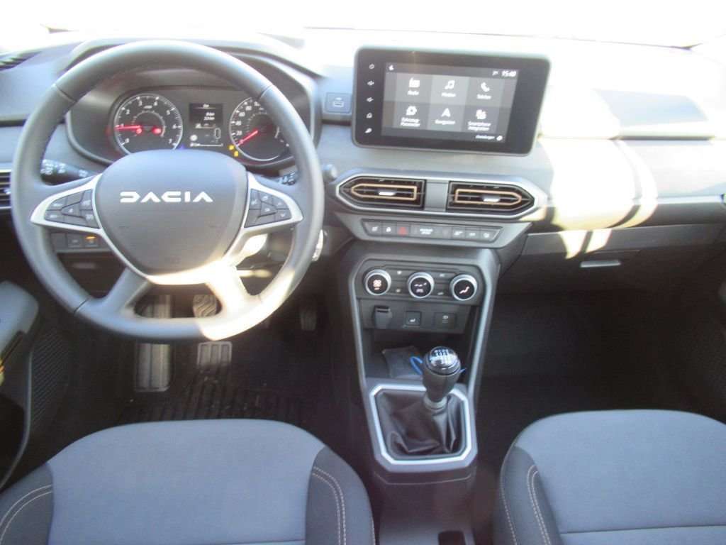 Fahrzeugbild eines Dacia Sandero