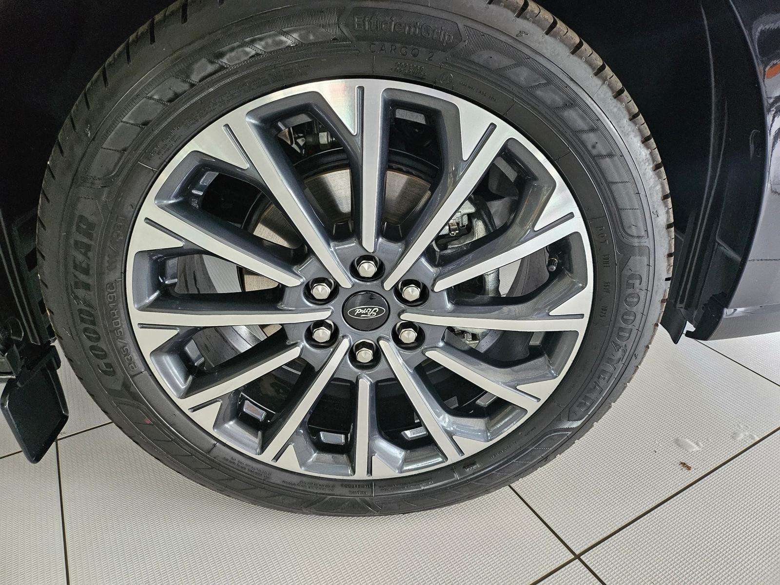 Fahrzeugbild eines Ford Tourneo Custom