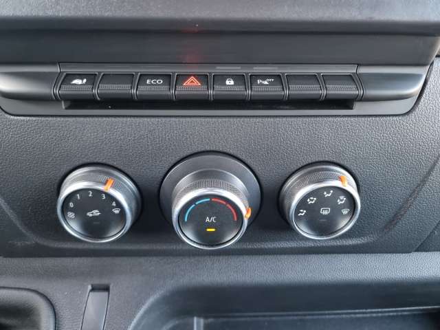 Fahrzeugbild eines Renault Master