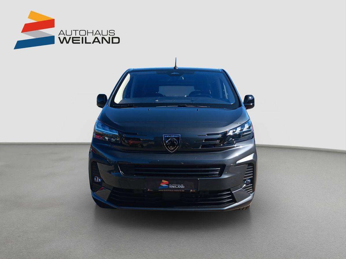 Fahrzeugbild eines Peugeot Traveller
