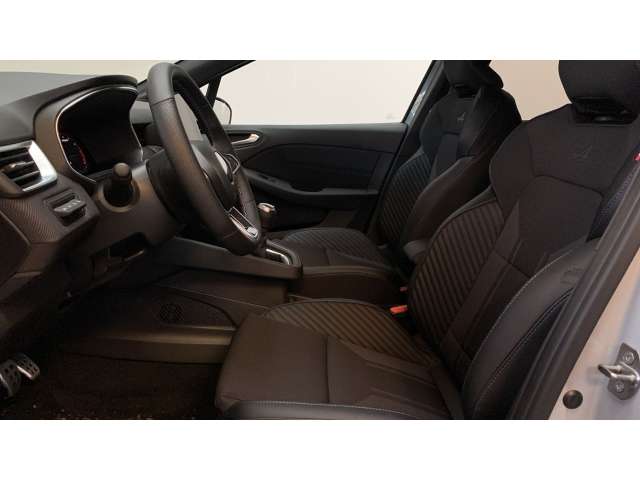 Fahrzeugbild eines Renault Clio