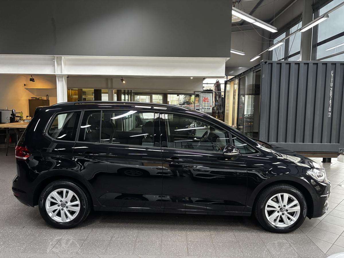 Fahrzeugbild eines Volkswagen Touran