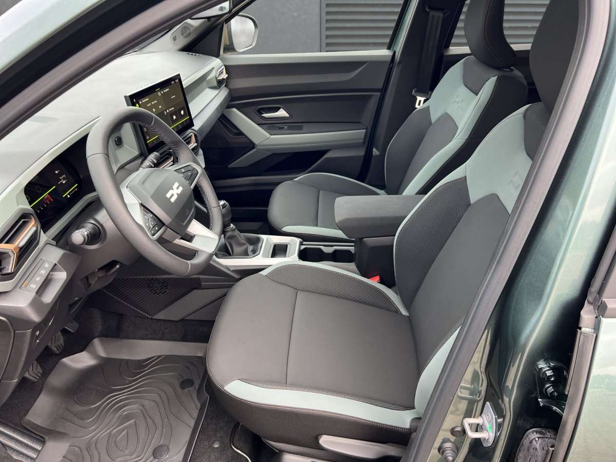 Fahrzeugbild eines Dacia Bigster