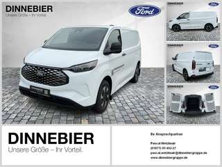 Schräge Frontansicht auf einen Ford Transit Custom , freigestellt