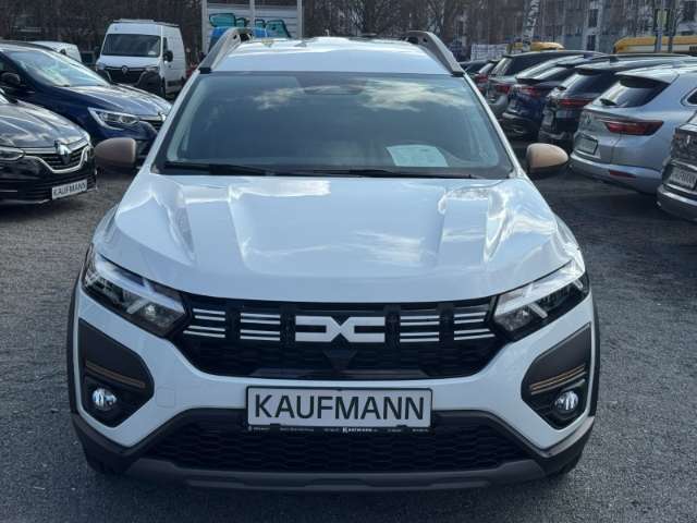Fahrzeugbild eines Dacia Jogger